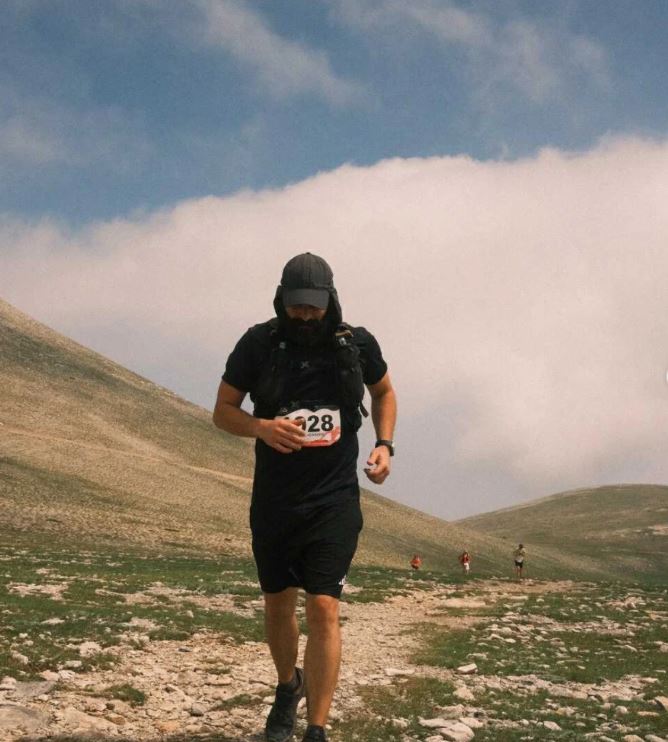 giannis drivas on a trail run